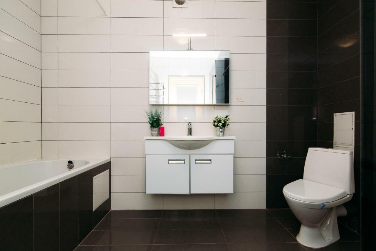 Luxury studio apart-hotel in Centre 2 room Sumy Esterno foto